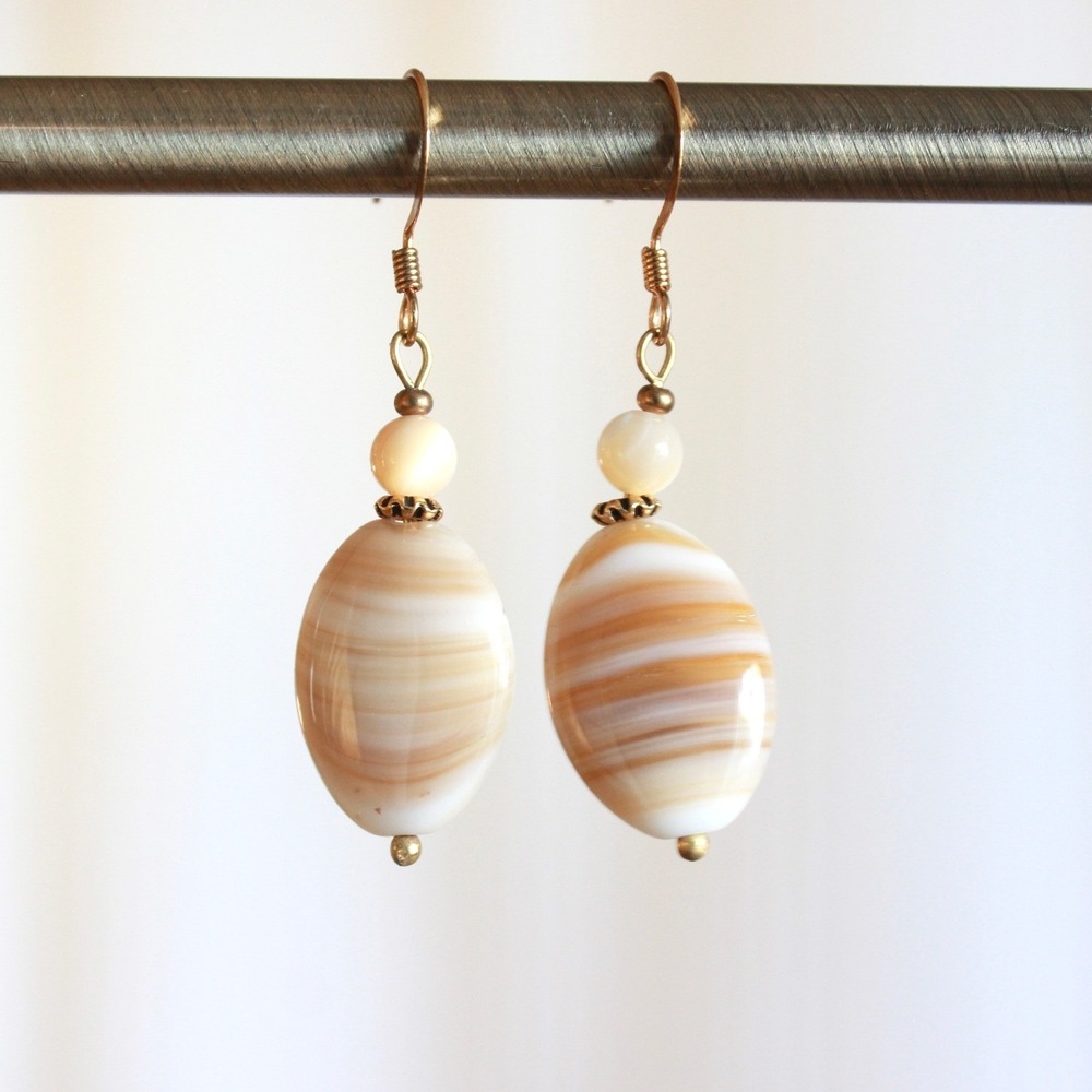Banded Agate Drop Earrings Gold Tone French Hook Boho Tan Cream Oval Stone H3